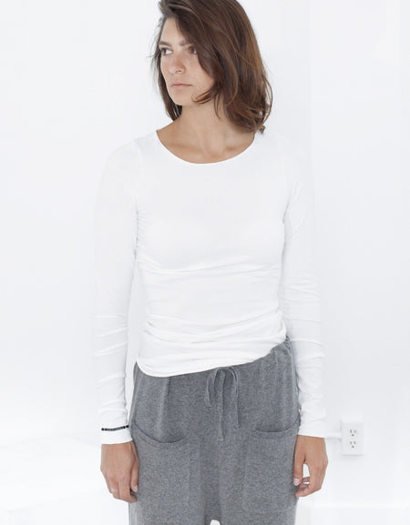 Stretch Tee in Milk