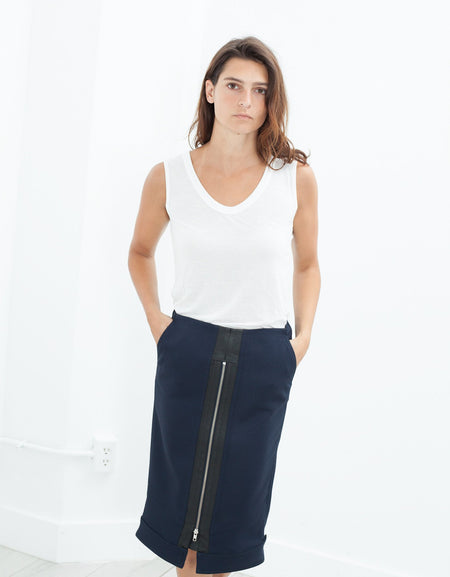 Contrast Zipper Skirt in Navy