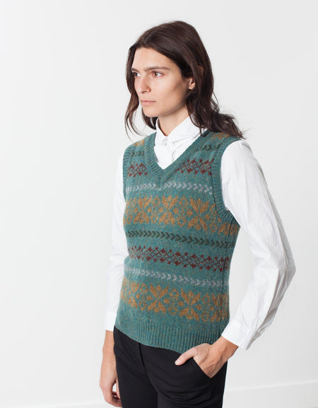 Fair Isle Vest in Army
