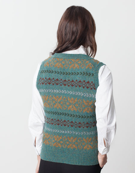 Fair Isle Vest in Army