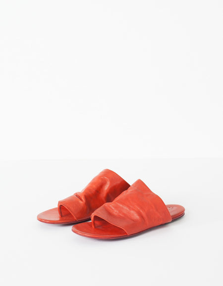 Arsella Sandal in Red