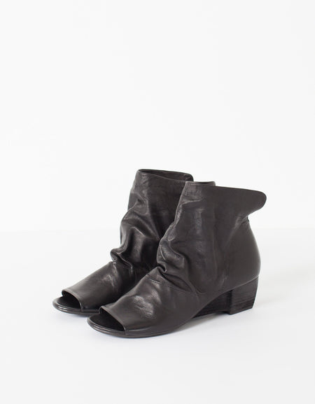 Block Wedge in Black