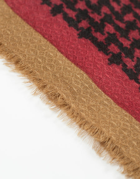 Houndstooth Square in Rouge