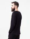 Daris Tee in Black