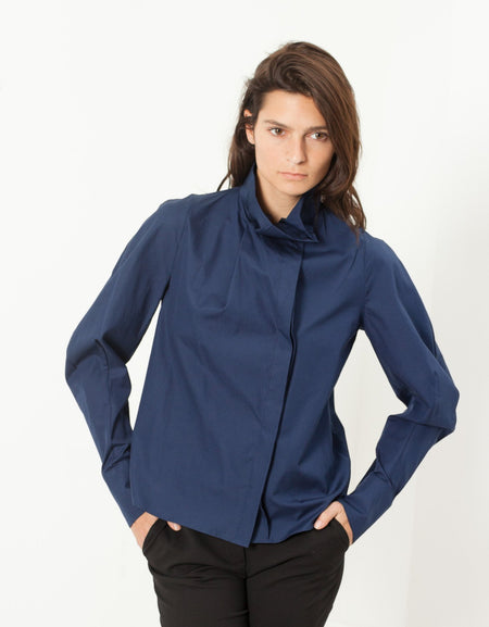 Full Collar Poplin Blouse in Navy