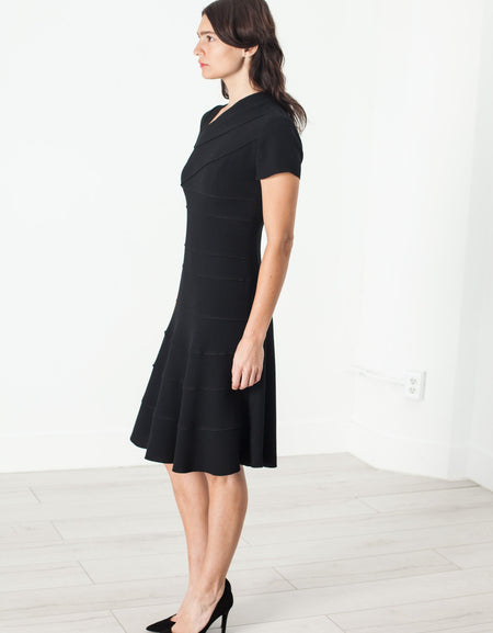 Lined Silhouette Dress in Black