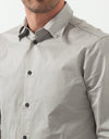 Moun Button Up